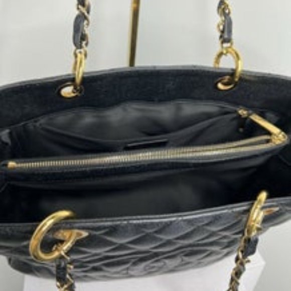Chanel Black Quilted Caviar Leather Grand Tote - Picture 3 of 4